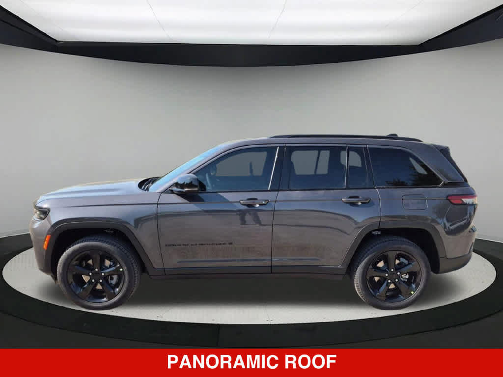 New 2026 Jeep Grand Cherokee Limited w/ Limited Altitude Package RWD image 3