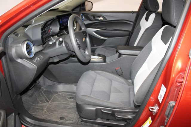 Used 2024 Chevrolet Trax LS FWD image 8