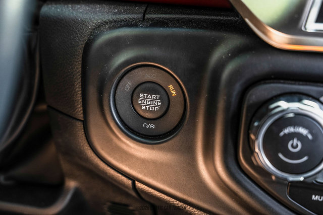 Used 2022 Jeep Gladiator Rubicon w/ LED Lighting Group AWD/4WD image 28