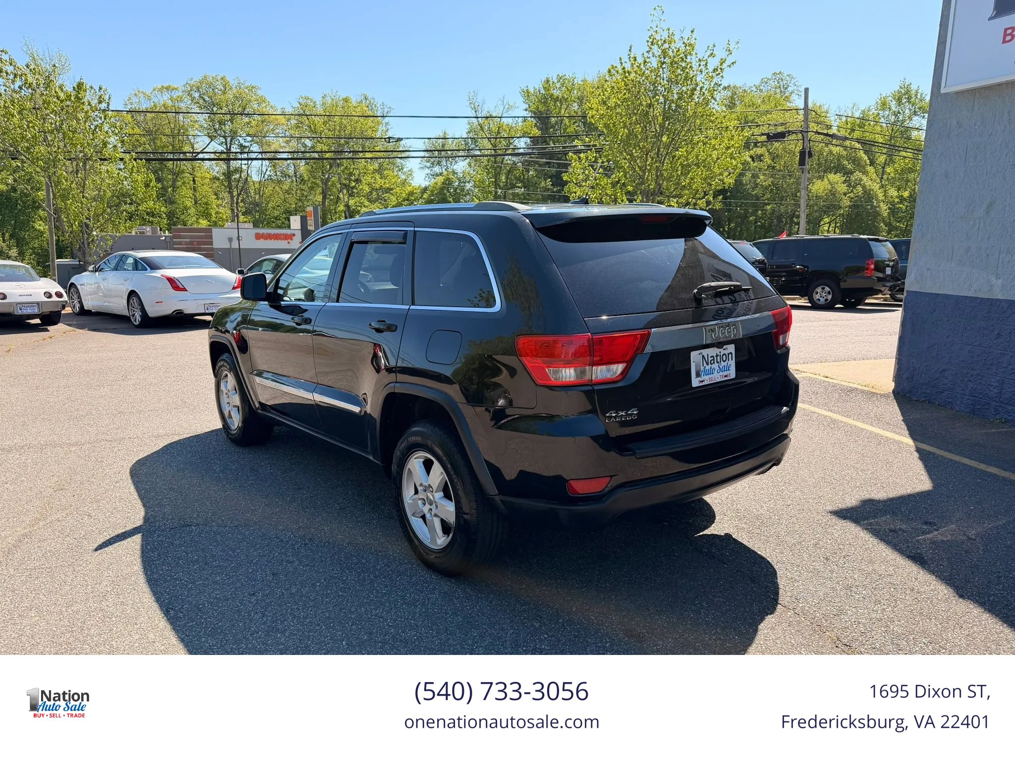 Used 2011 Jeep Grand Cherokee Laredo AWD/4WD image 4