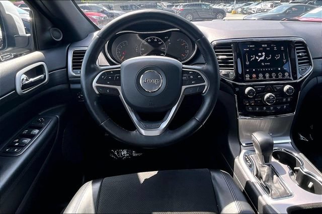 Used 2021 Jeep Grand Cherokee Laredo X AWD/4WD image 4