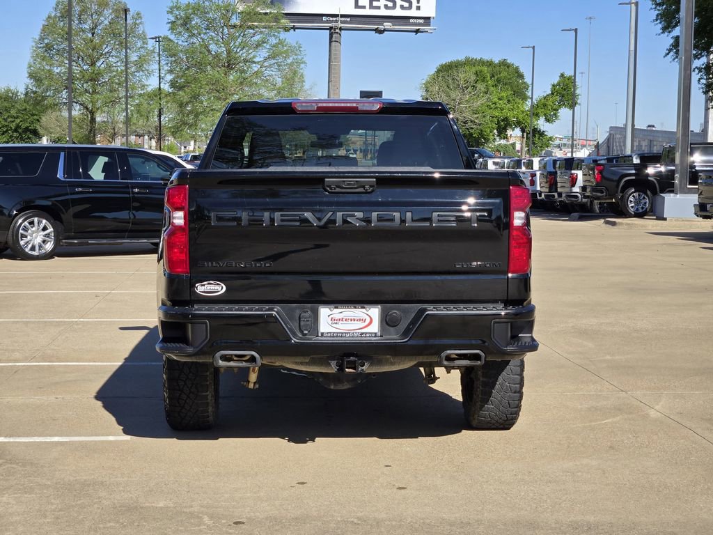 Used 2024 Chevrolet Silverado 1500 Custom Trail Boss w/ LPO, Dark Essentials Package image 6