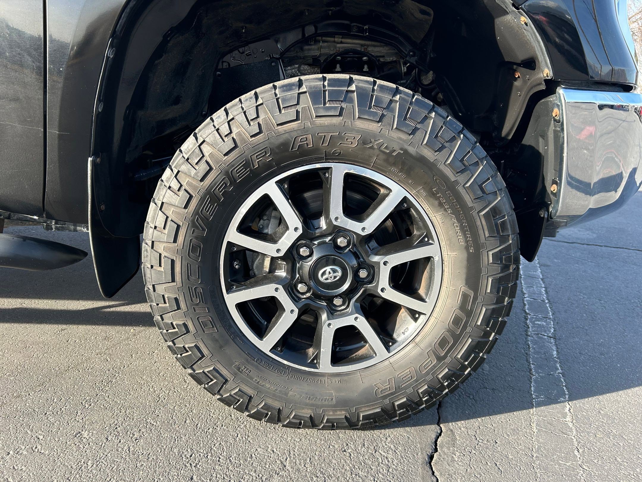 Used 2015 Toyota Tundra SR5 image 30