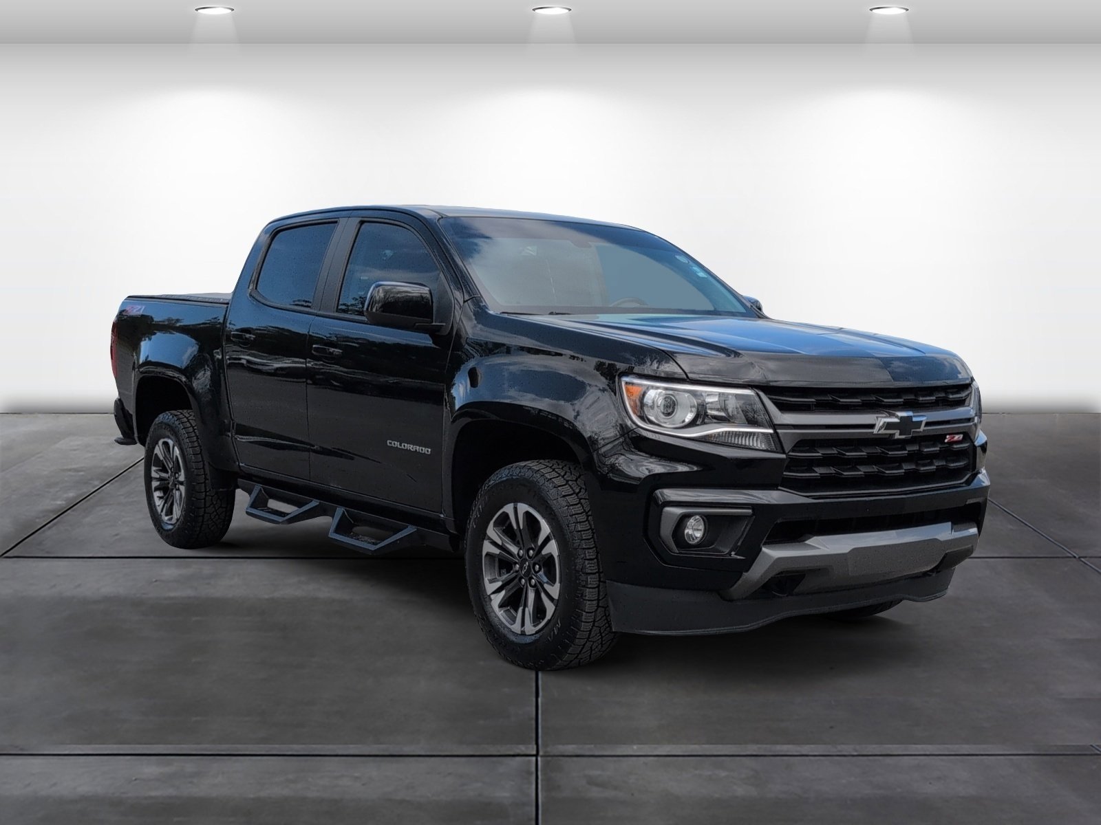 Used 2022 Chevrolet Colorado Z71 image 2