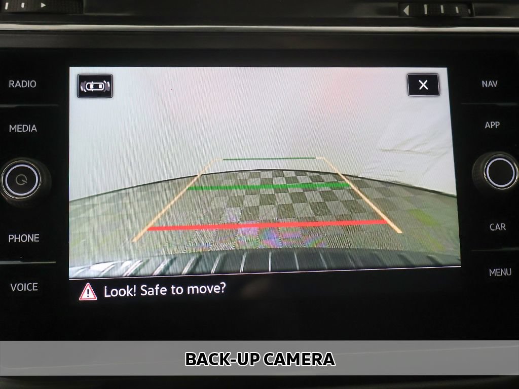 Used 2023 Volkswagen Tiguan SEL R-Line AWD/4WD image 7