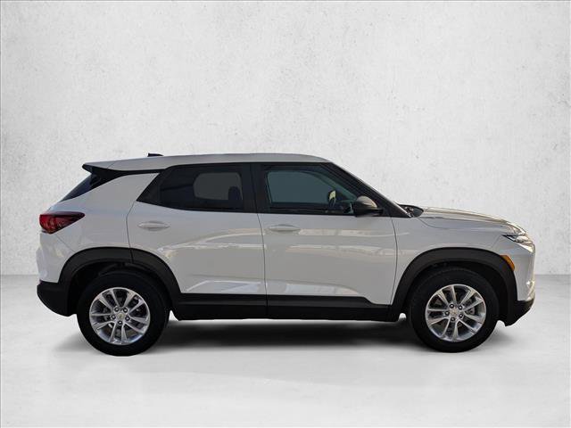 Used 2024 Chevrolet TrailBlazer LS w/ LS Convenience Package image 4