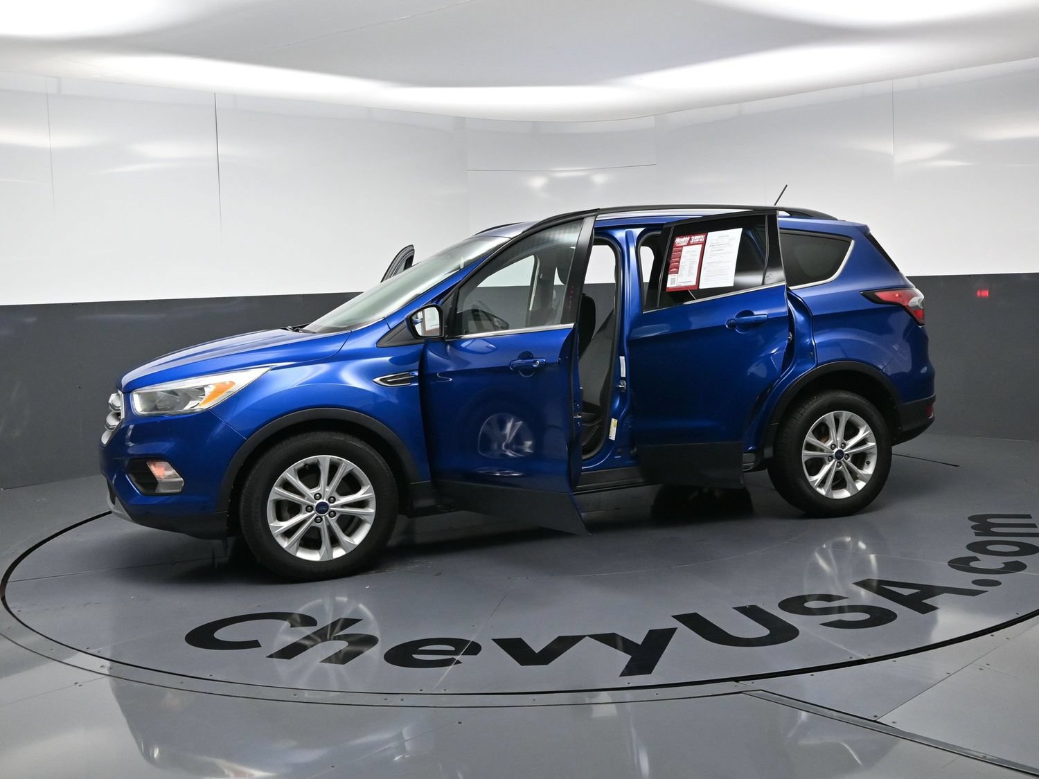 Used 2018 Ford Escape SE w/ SE Sync 3 Package FWD image 21