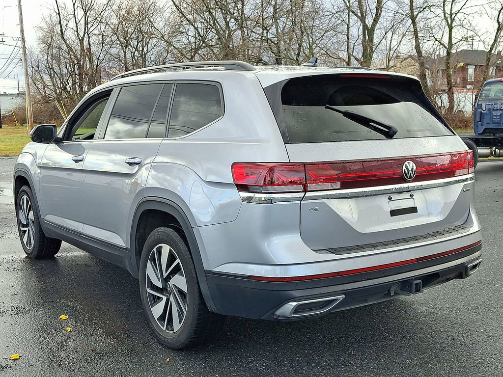 Used 2024 Volkswagen Atlas SE image 3