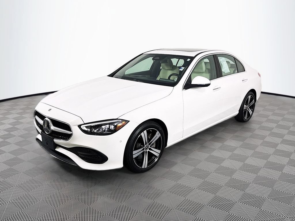 Used 2025 Mercedes-Benz C 300 Sedan image 3