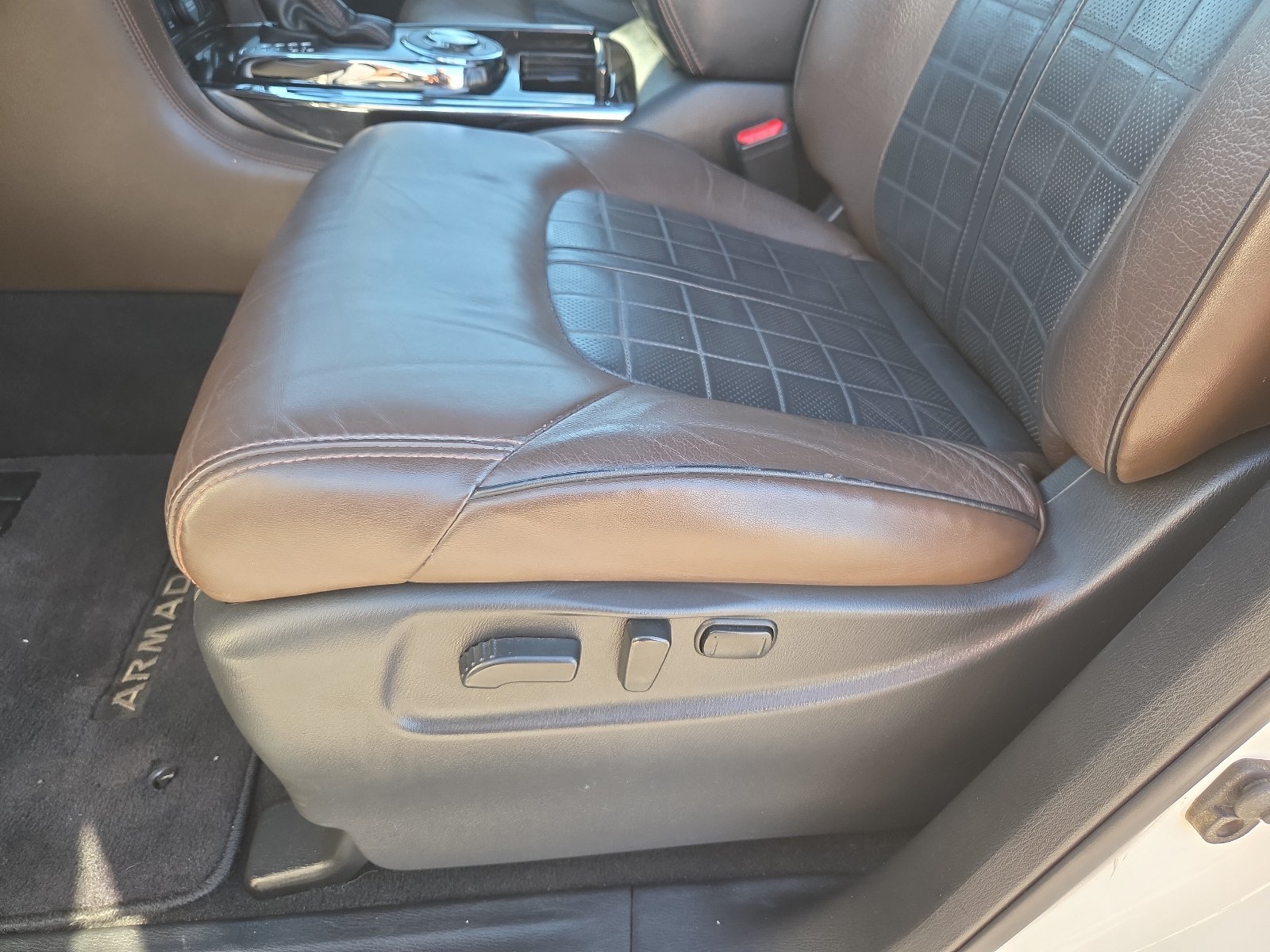Used 2018 Nissan Armada Platinum w/ Captain Seat Package RWD image 21