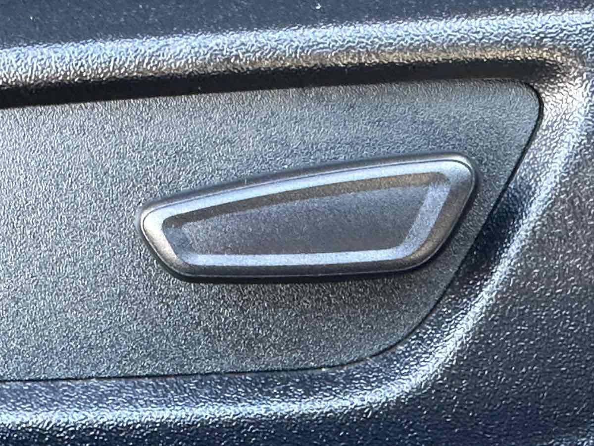 Used 2022 Ford Mustang GT Premium RWD image 31