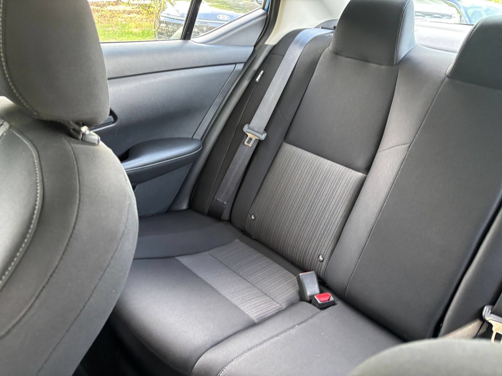 Used 2025 Nissan Sentra SV FWD image 36