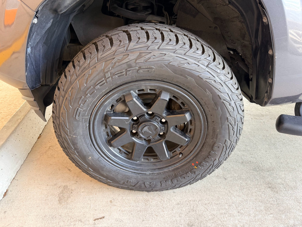 Used 2022 Toyota Tacoma SR w/ SR Convenience Package RWD image 26
