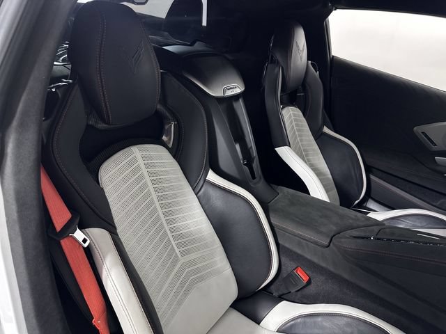 Used 2023 Chevrolet Corvette Z06 RWD image 28