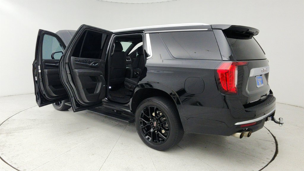Used 2023 GMC Yukon Denali AWD/4WD image 11
