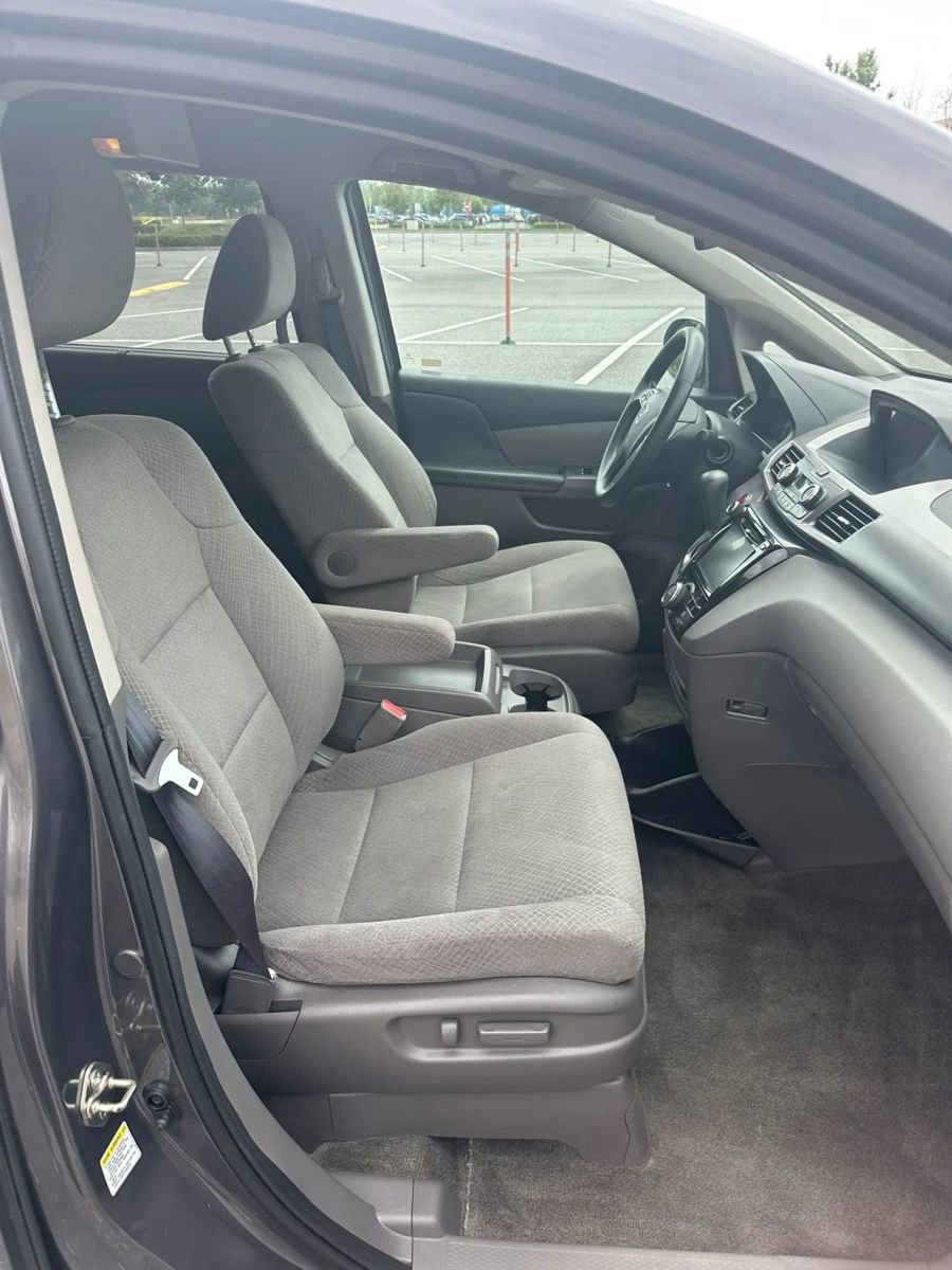 Used 2016 Honda Odyssey SE image 14