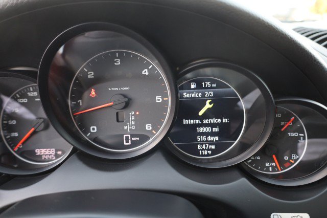 Used 2013 Porsche Cayenne Diesel AWD/4WD image 31