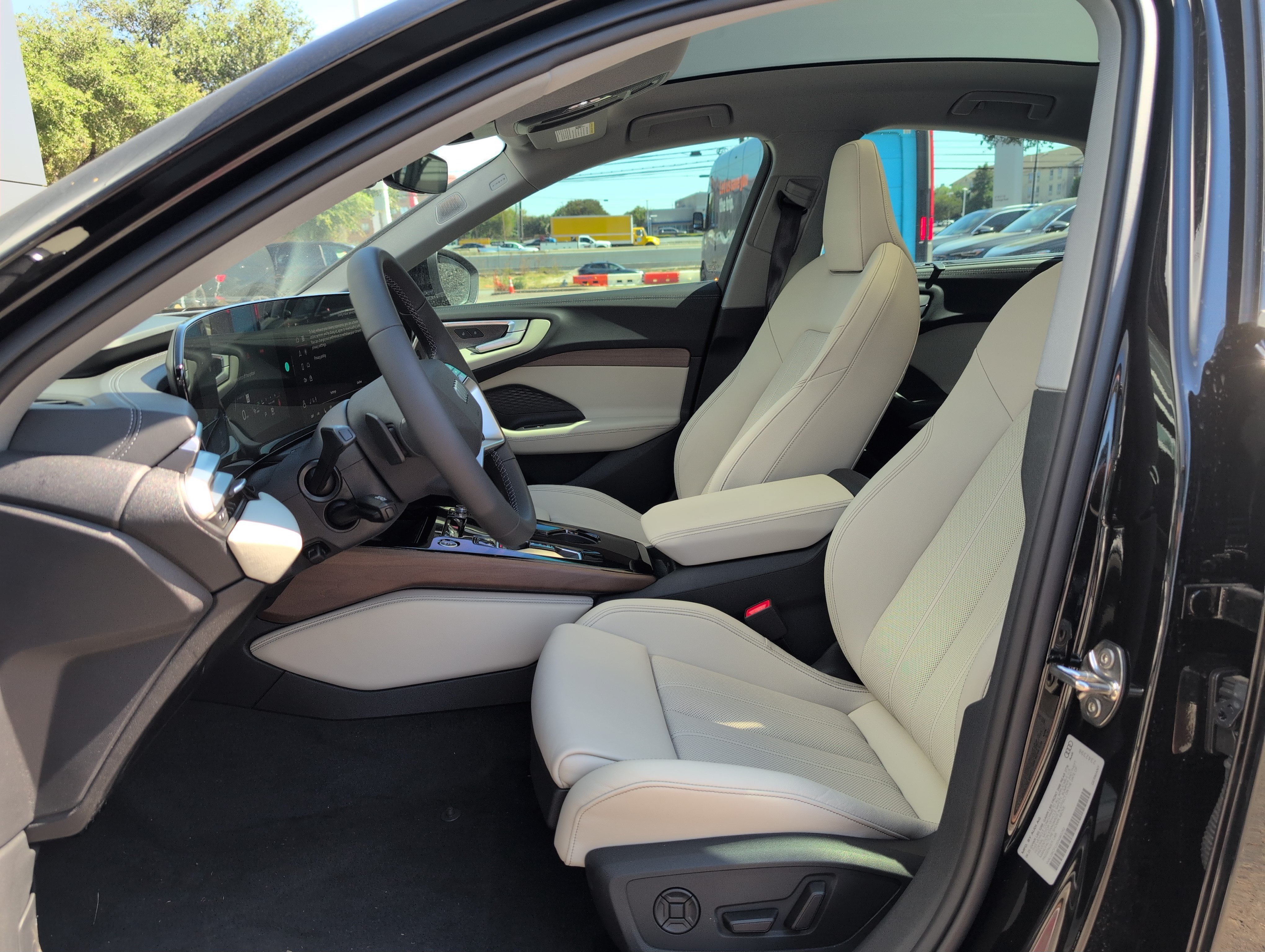 Used 2025 Audi A5 2.0T Premium Plus w/ Premium Plus AWD/4WD image 14