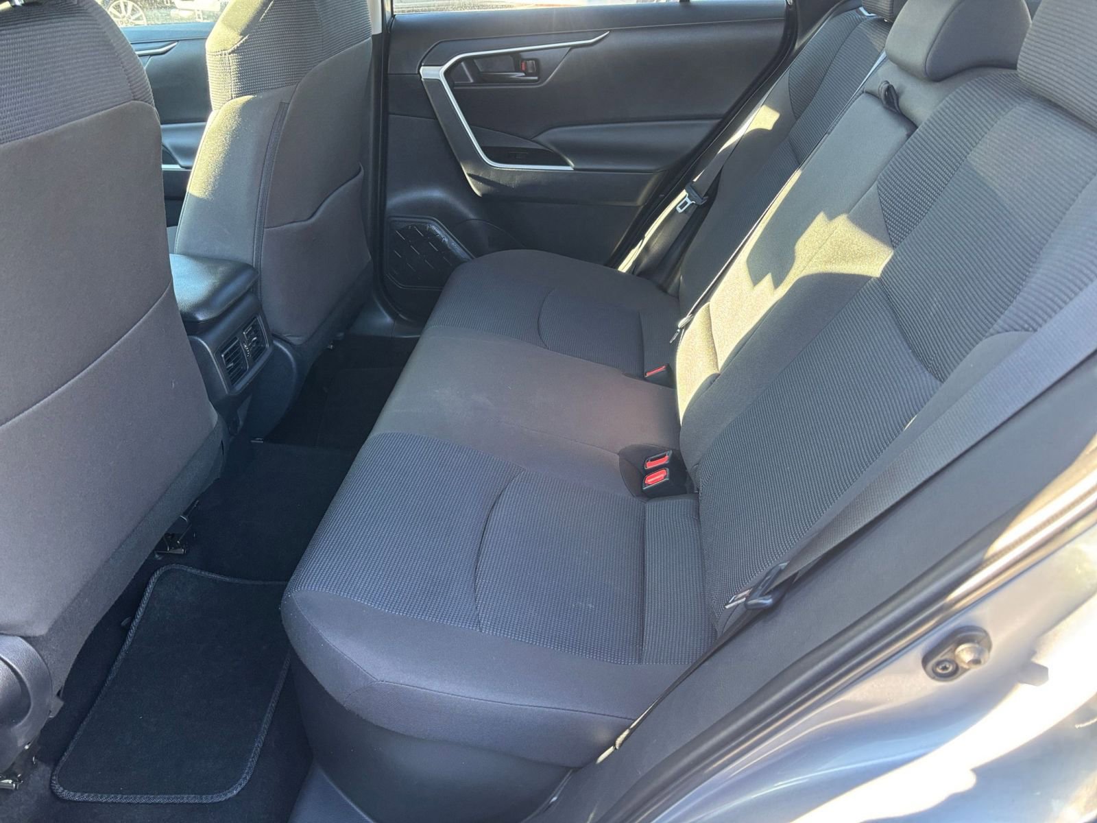 Used 2025 Toyota RAV4 LE image 22