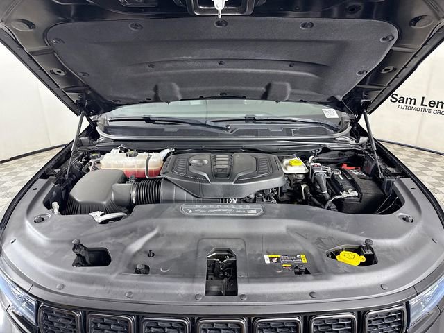 Used 2024 Jeep Wagoneer Series II AWD/4WD image 33