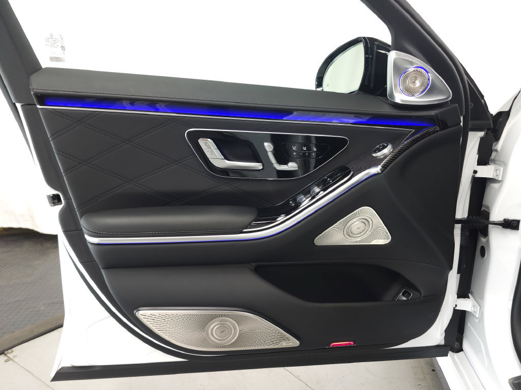Used 2025 Mercedes-Benz S 63 AMG S image 5