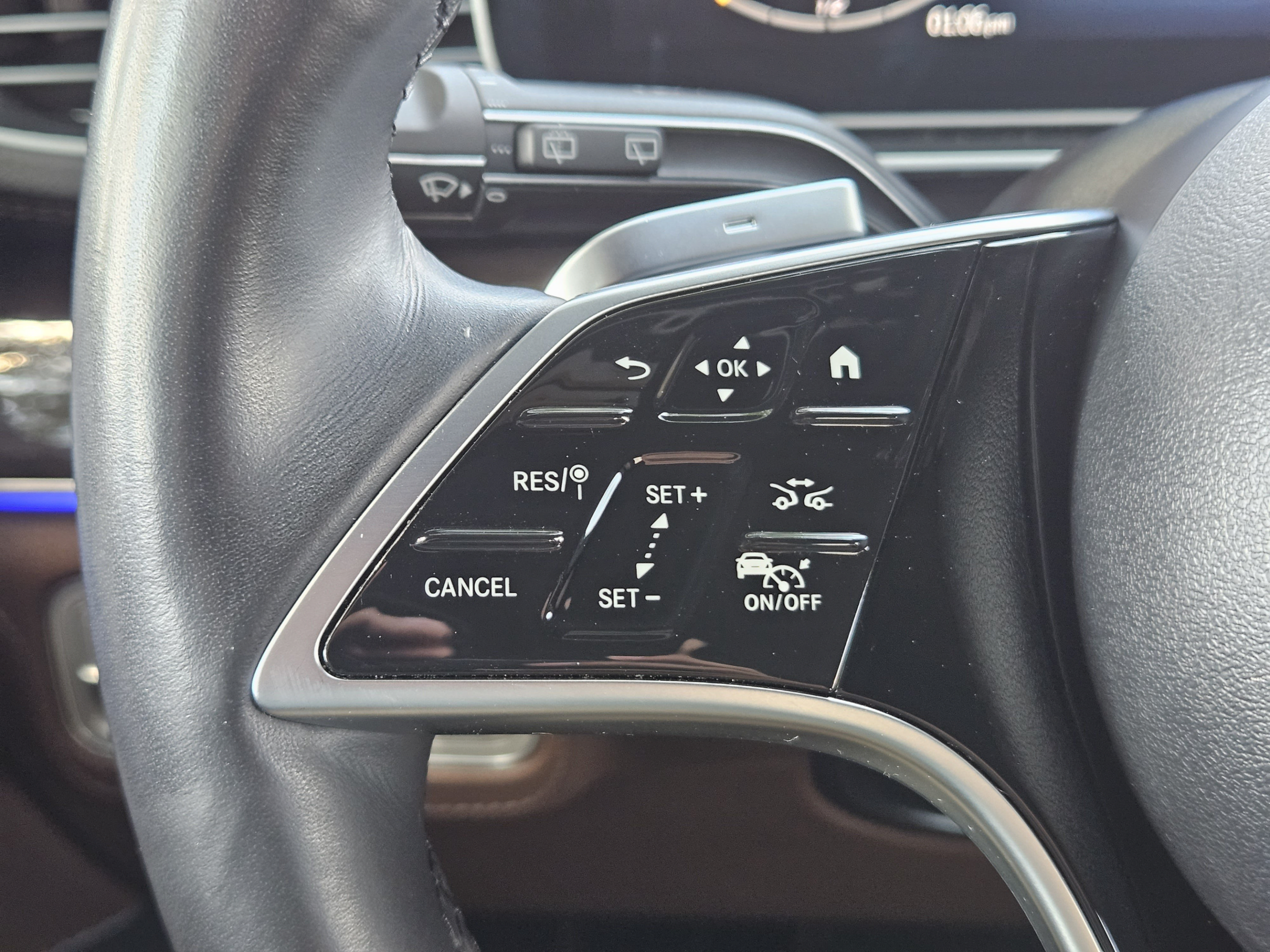 Certified 2024 Mercedes-Benz GLE 450 4MATIC image 19