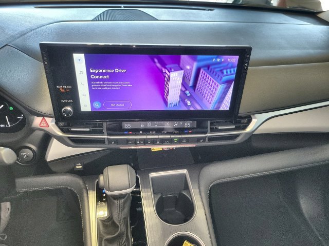 New 2026 Toyota Sienna XLE AWD/4WD image 18