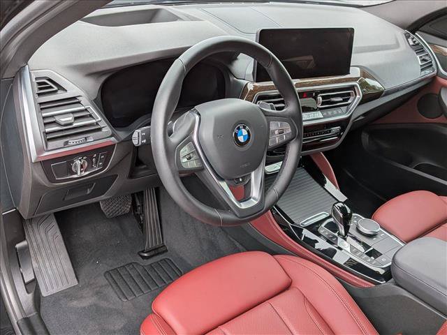 Used 2025 BMW X4 xDrive30i AWD/4WD image 9