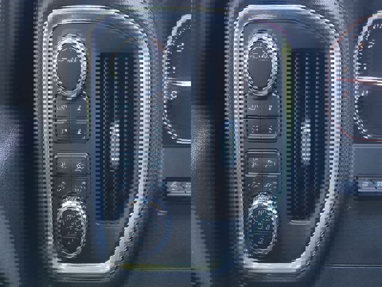 Used 2022 GMC Sierra 2500 Denali w/ Denali Ultimate Package image 18