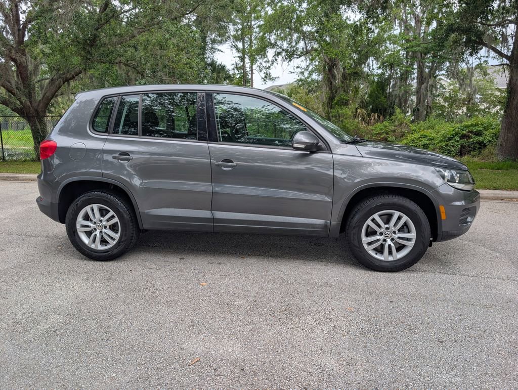 Used 2013 Volkswagen Tiguan S FWD image 8