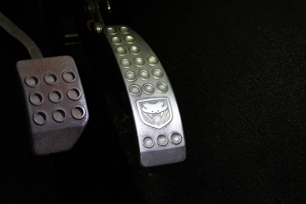 Used 2004 Dodge Viper SRT-10 RWD image 30
