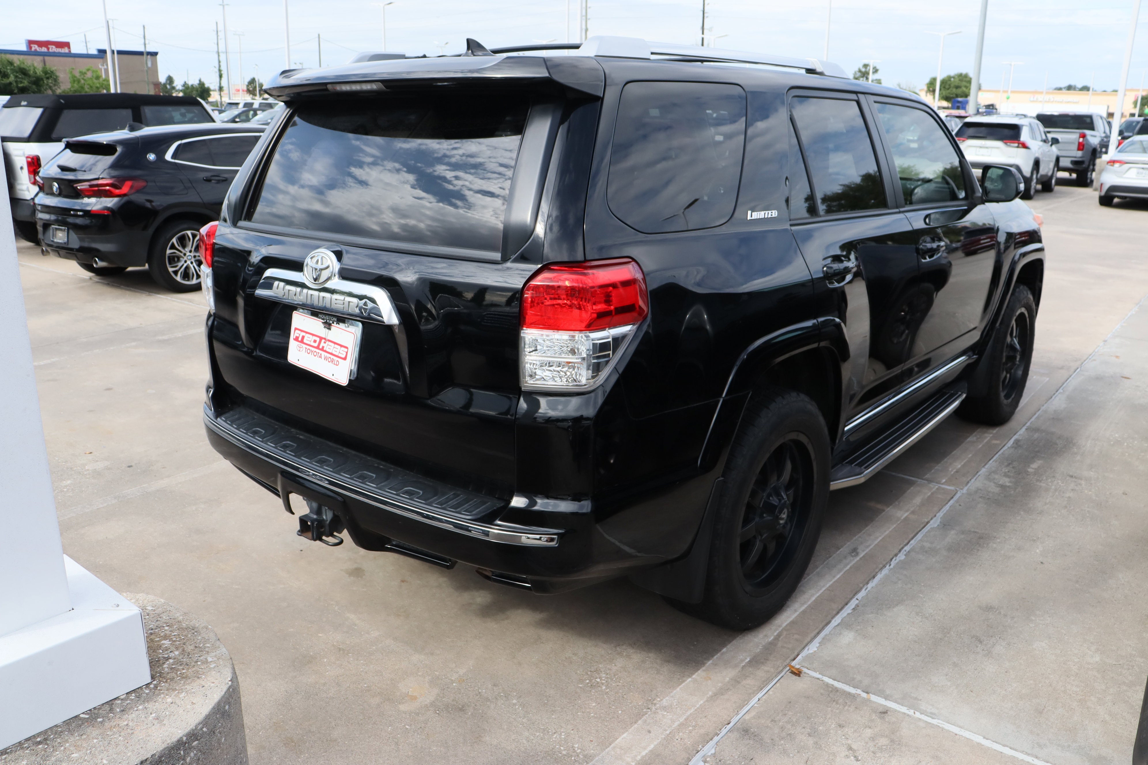 Used 2013 Toyota 4Runner Limited image 10