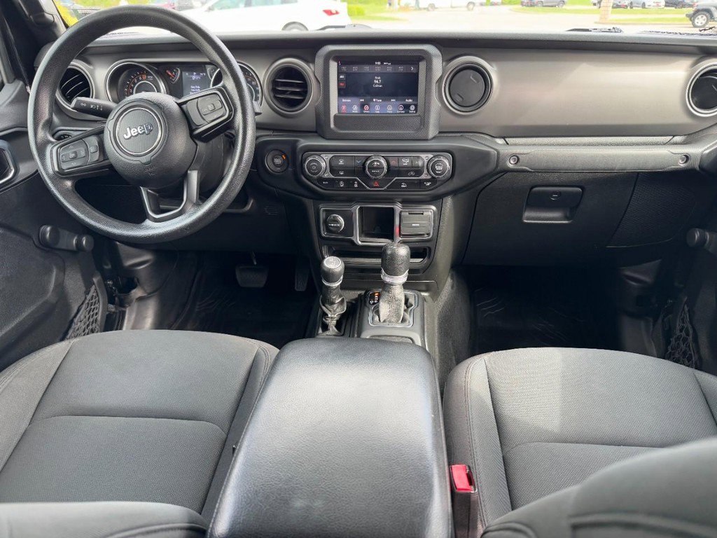 Used 2022 Jeep Gladiator Sport AWD/4WD image 14