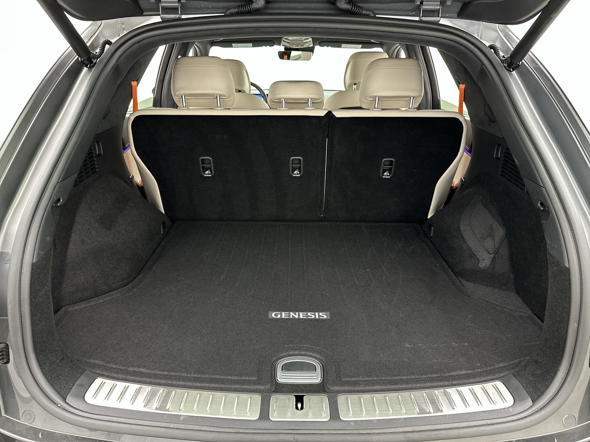 Certified 2026 Genesis GV70 3.5T Sport Prestige AWD/4WD image 24