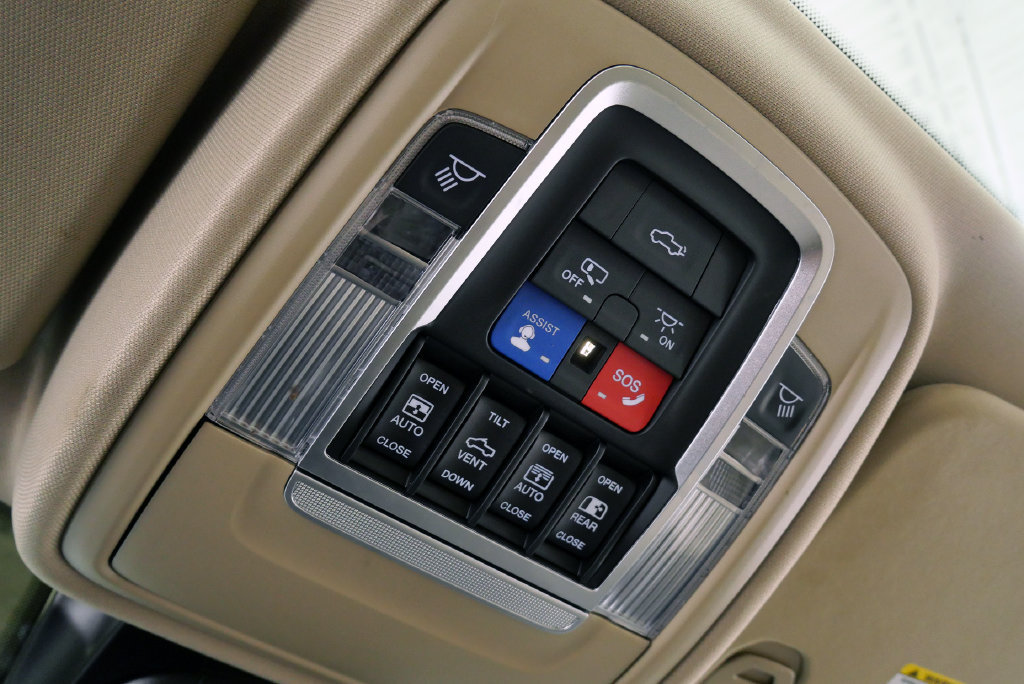 Used 2020 RAM 1500 Limited AWD/4WD image 37