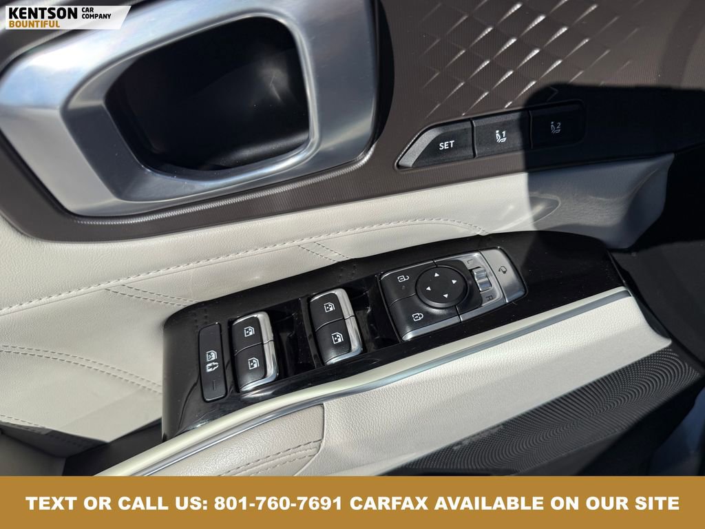 Used 2025 Kia Sorento SX Prestige image 23
