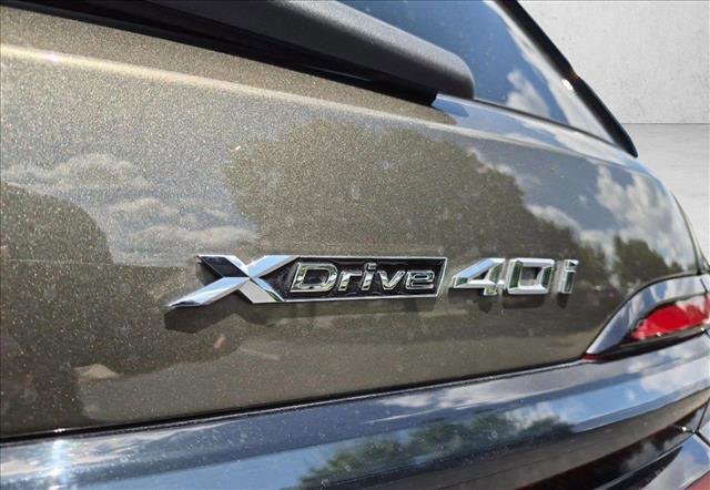 Used 2025 BMW X7 xDrive40i w/ M Sport Package AWD/4WD image 13