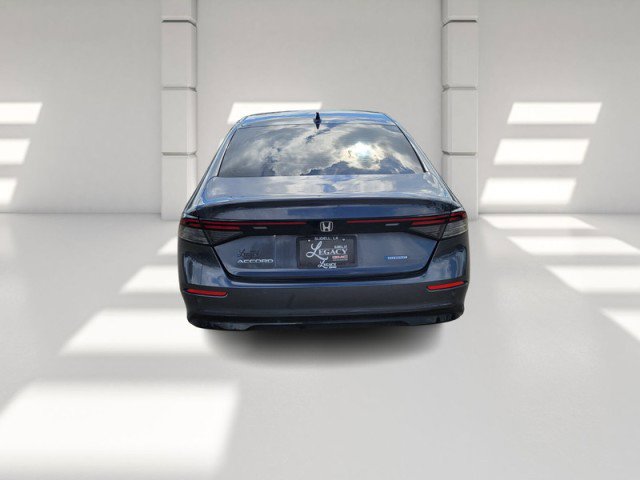 Used 2024 Honda Accord Touring image 7