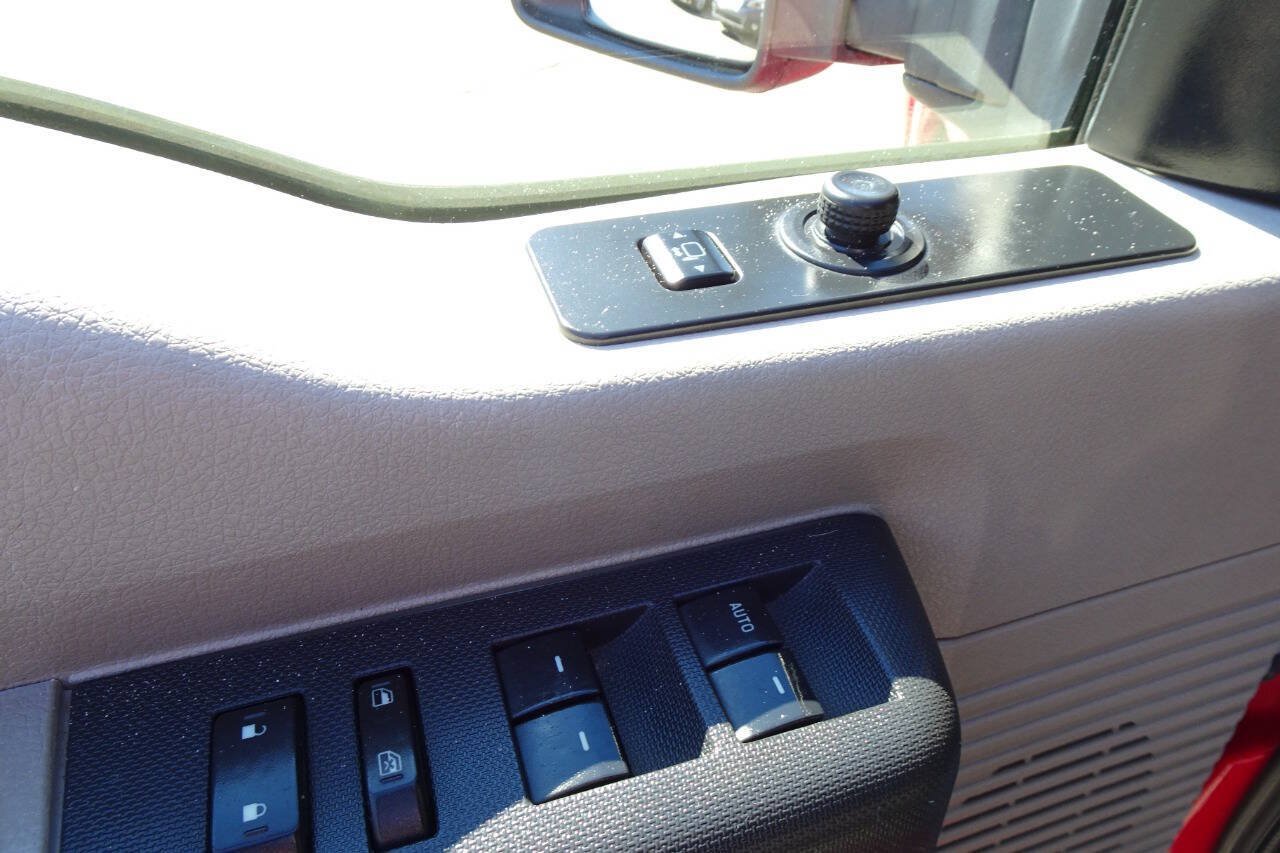 Used 2010 Ford F250 XLT AWD/4WD image 17