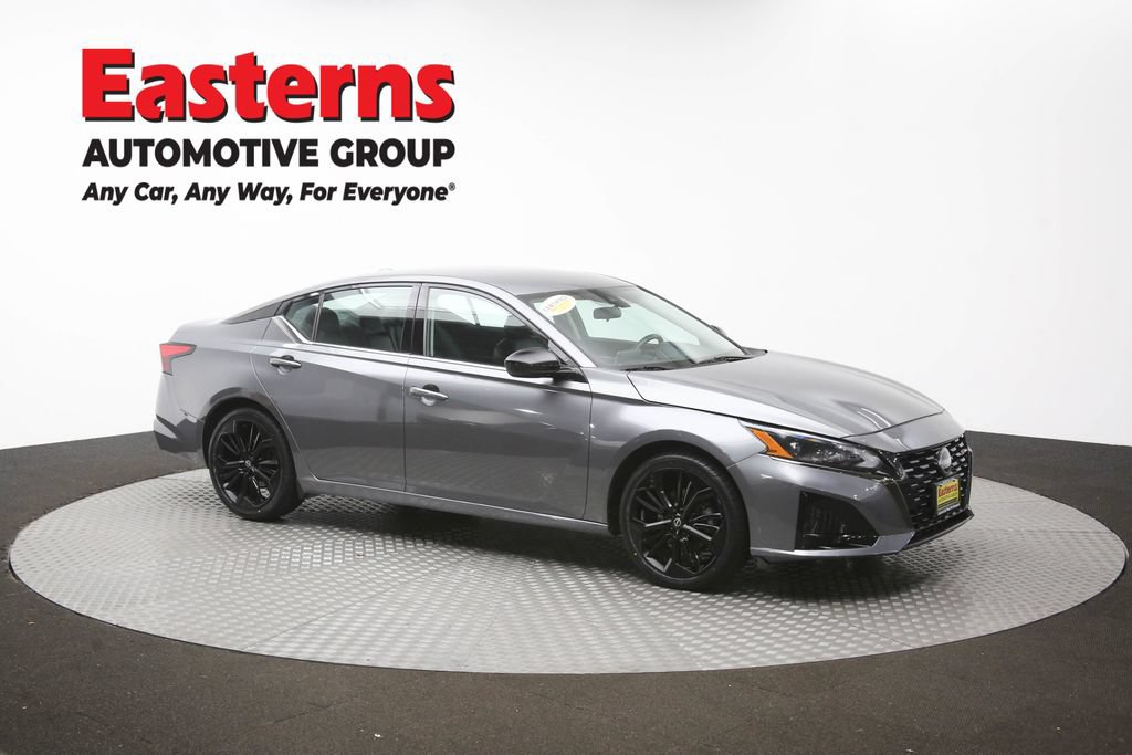 Used 2023 Nissan Altima 2.5 SR FWD image 47