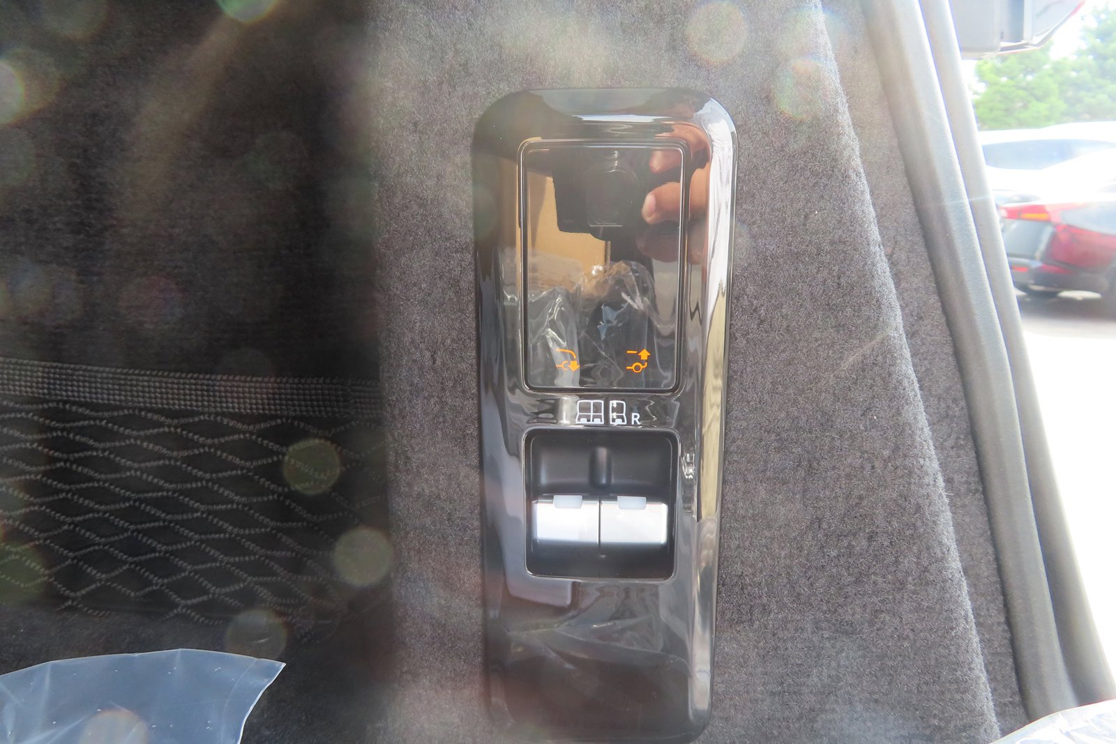 New 2024 Land Rover Range Rover Sport SV Edition One Carbon Bronze image 24