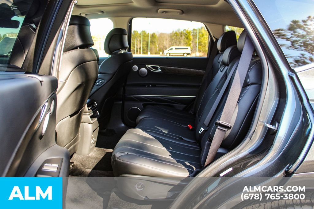 Used 2025 Genesis GV80 2.5T Advanced image 16