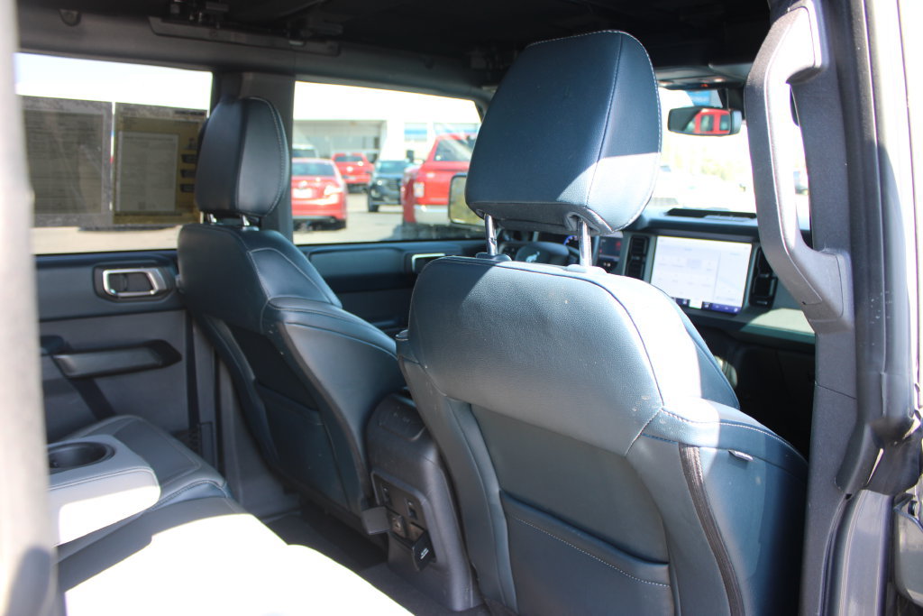 Used 2024 Ford Bronco Outer Banks AWD/4WD image 36