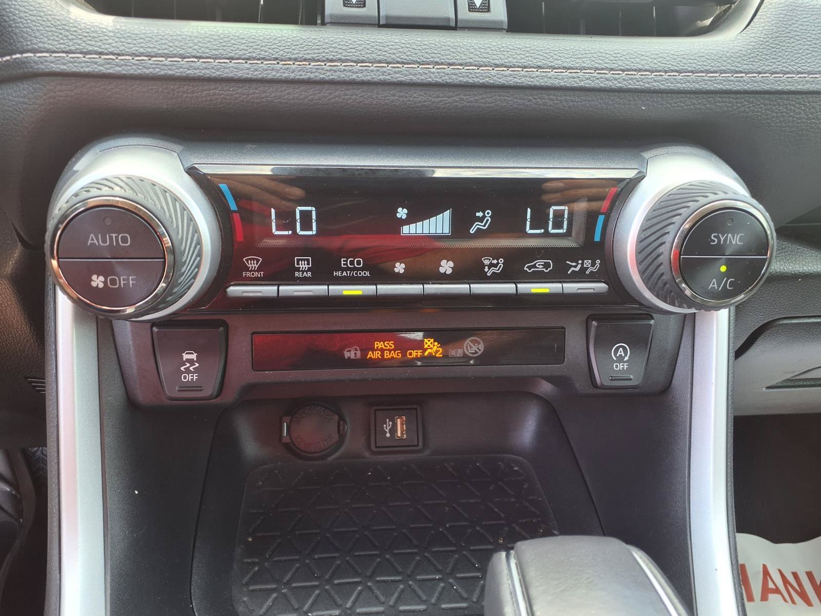 Used 2023 Toyota RAV4 XLE Premium FWD image 15