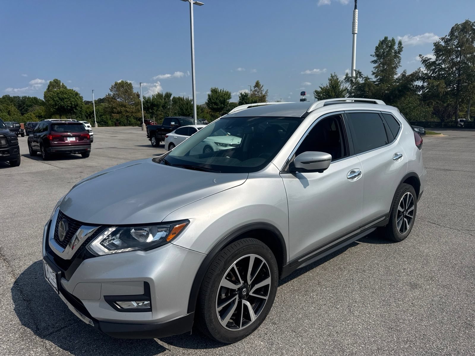 Used 2019 Nissan Rogue SL