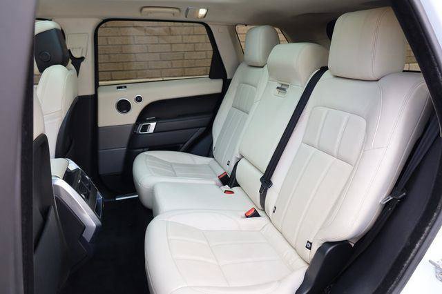 Used 2018 Land Rover Range Rover Sport HSE AWD/4WD image 25