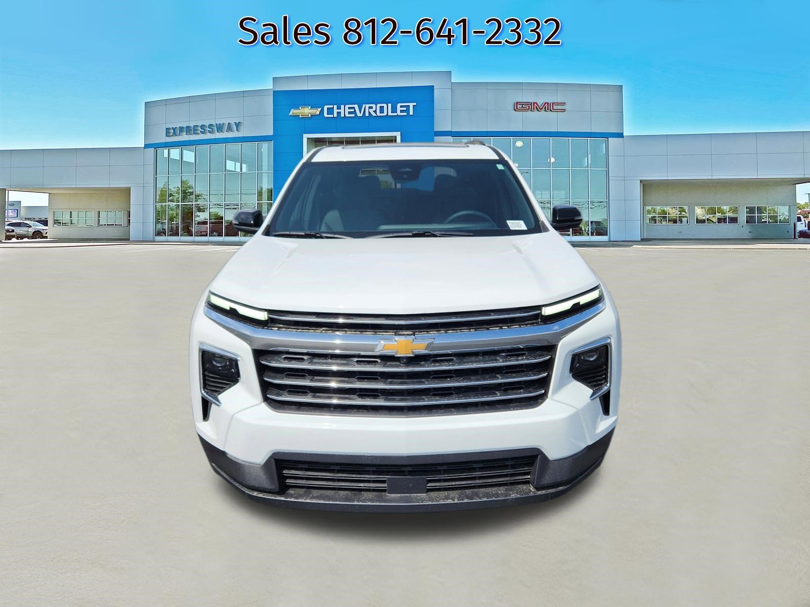 New 2026 Chevrolet Traverse LT w/ Sun and Wheel Package image 2