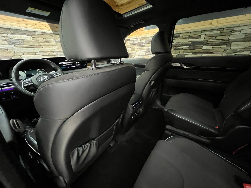 Used 2025 Hyundai Palisade Calligraphy image 30