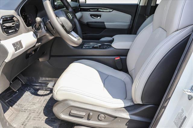 New 2025 Honda Pilot Touring image 11