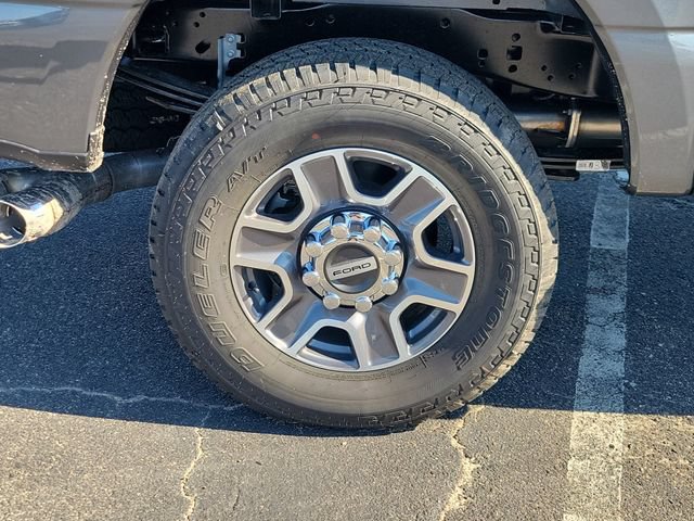 New 2026 Ford F250 Lariat w/ FX4 Off-Road Package AWD/4WD image 6